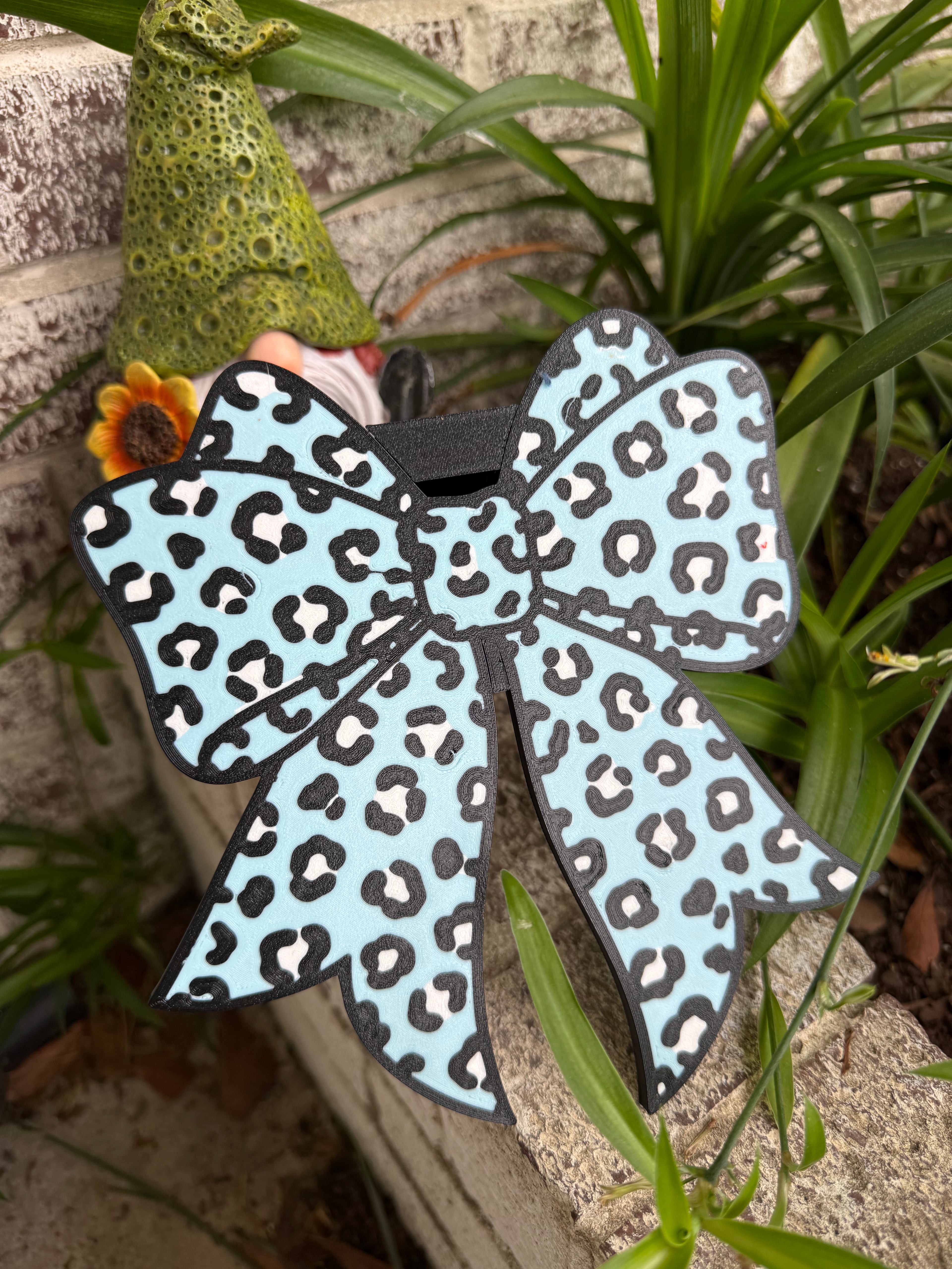 Cheetah Bow Hitch Cover
